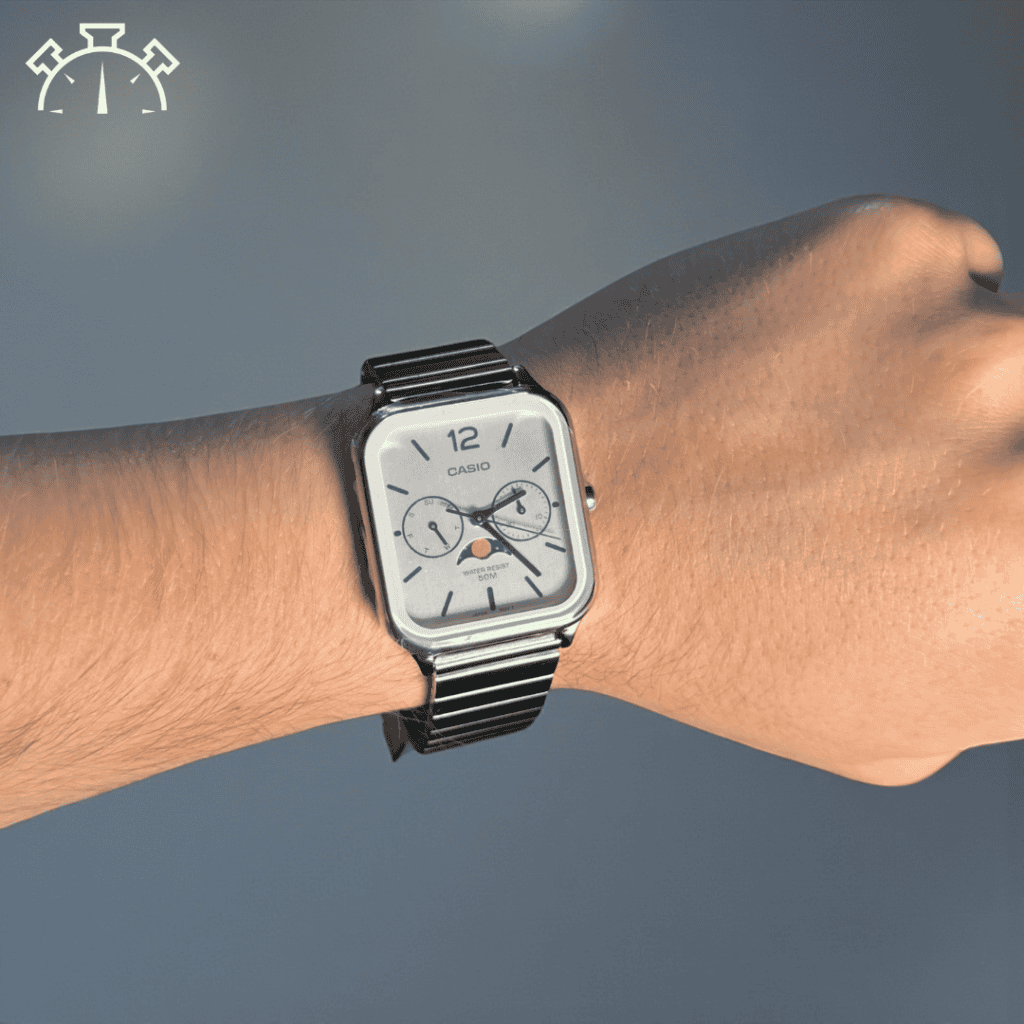 Casio moonphase MTP-M305D-7AV